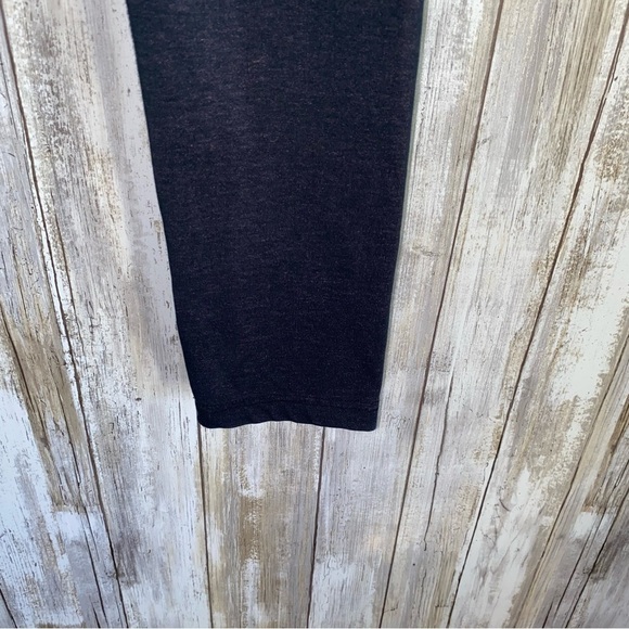 Nike Black With Purple Overtone Leggings - Picture 3 of 6